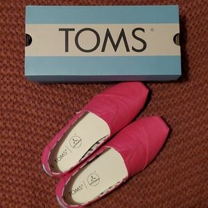 Tom's flats